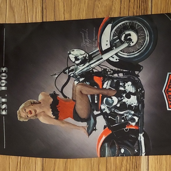 Rare Harley Davidson Marilyn Monroe Bandana, NWT - Picture 2 of 3